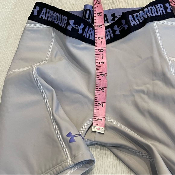 Under Armour Gray Strike Zone Compression Shorts HeatGear - Picture 8 of 9